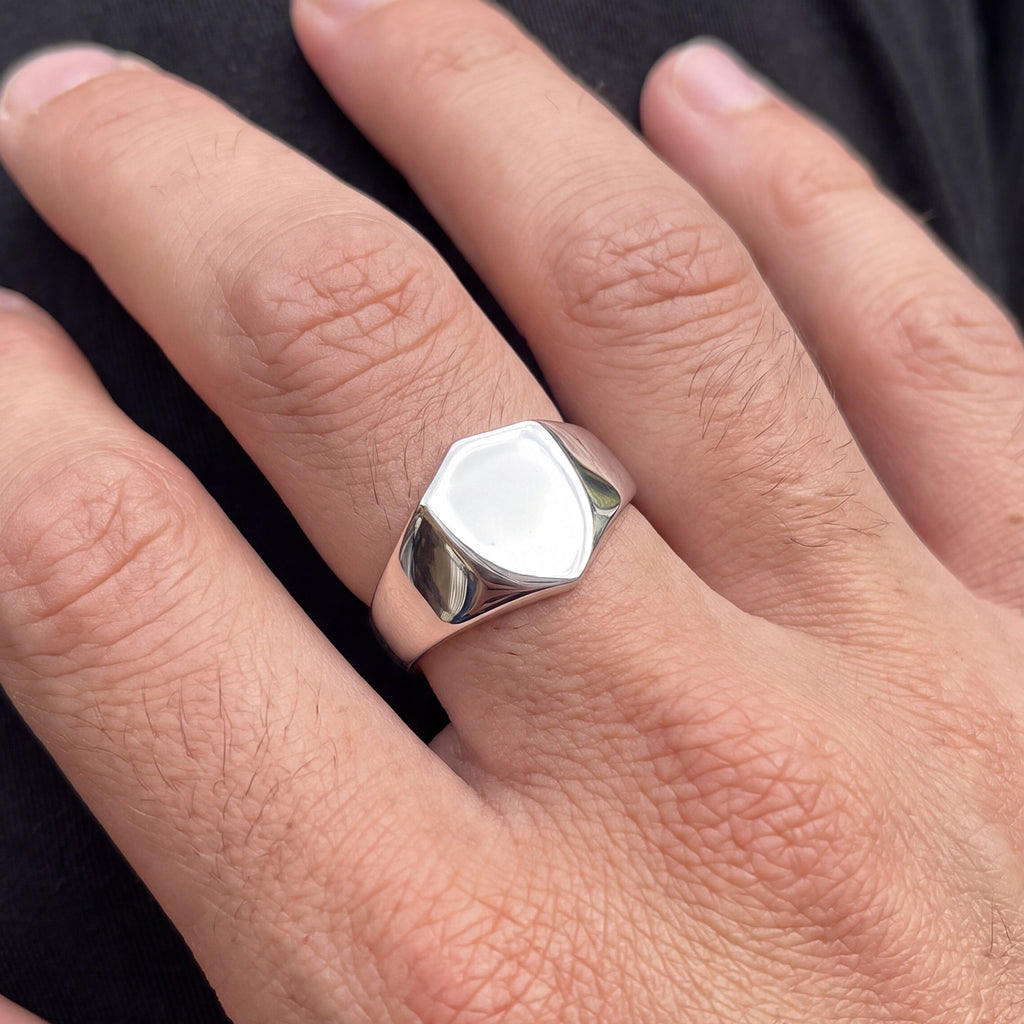 SHIELD SIGNET