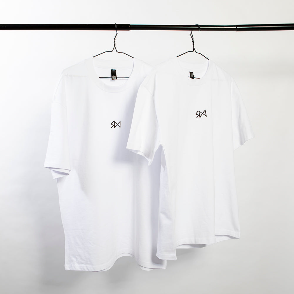 WHITE BOX TEE
