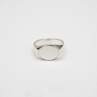 Inspired by the Australian surf lifestyle, this sterling silver sun signet ring symbolizes strength and adventure.