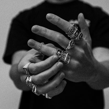 Crafted for those who live boldly, the Tiger Signet Ring represents strength, resilience, and adventure.