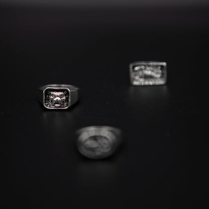 Handmade in solid sterling silver, this men’s tiger ring is a fearless statement piece for modern explorers.